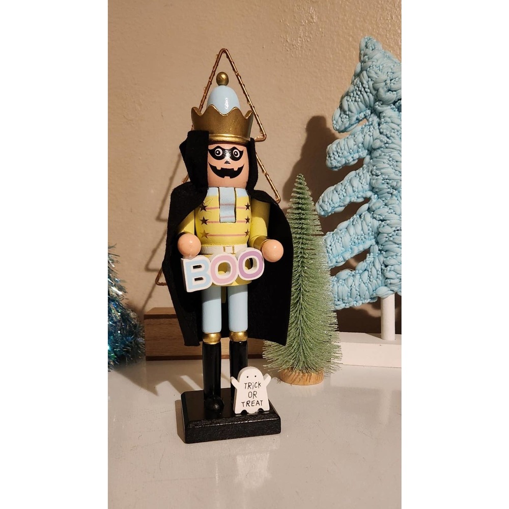 Halloween Christmas pastel black pumpkin nutcracker new with ghost BOO sign smal